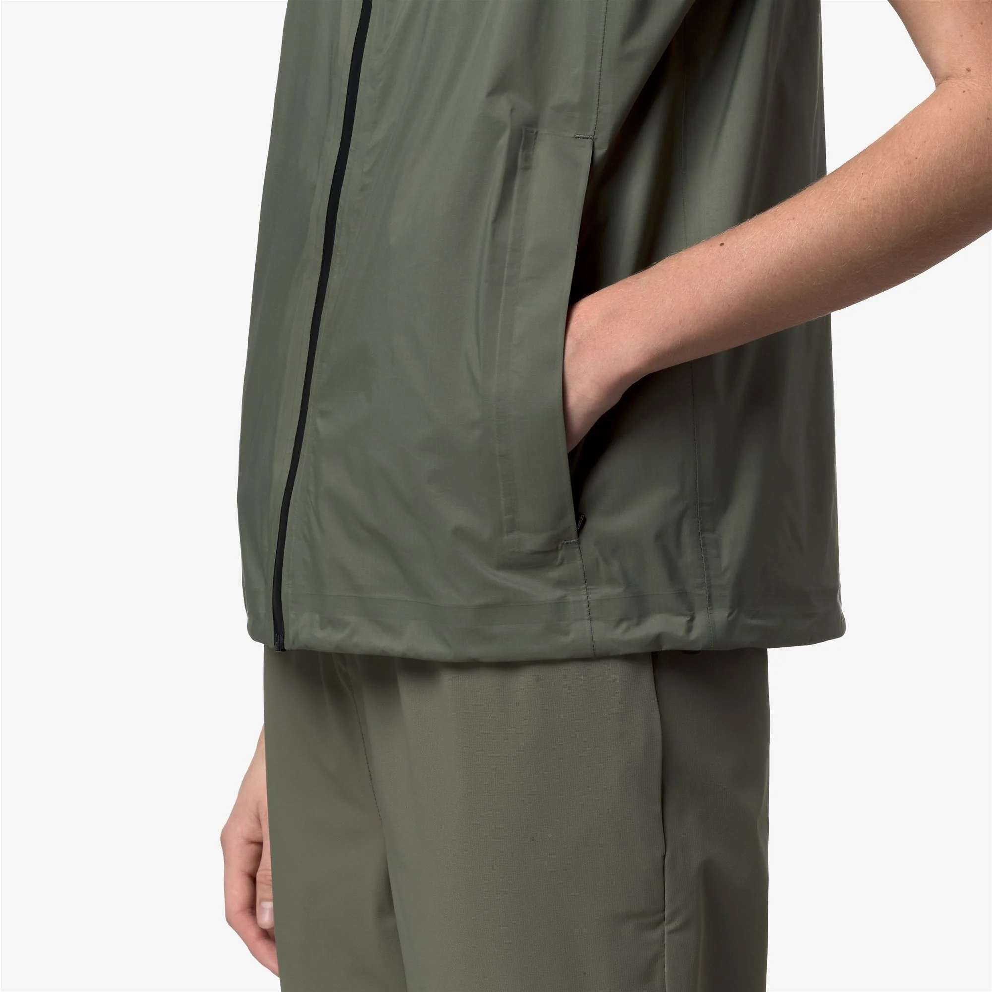 CROIXER TRAVEL - Jackets - Vest - Unisex - GREEN LICHEN - Image 3