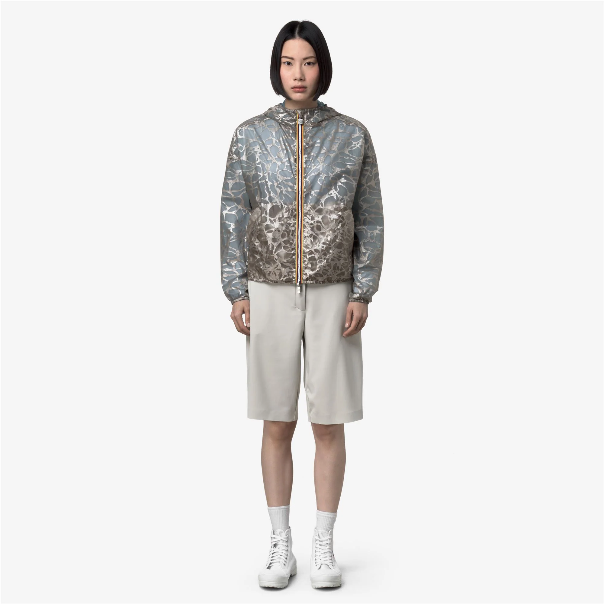 LAURETTE SUPER LIGHT LAMI REVERSIBLE - Jackets - Short - Woman - BEIGE-BLUE LAMINATED - Image 4