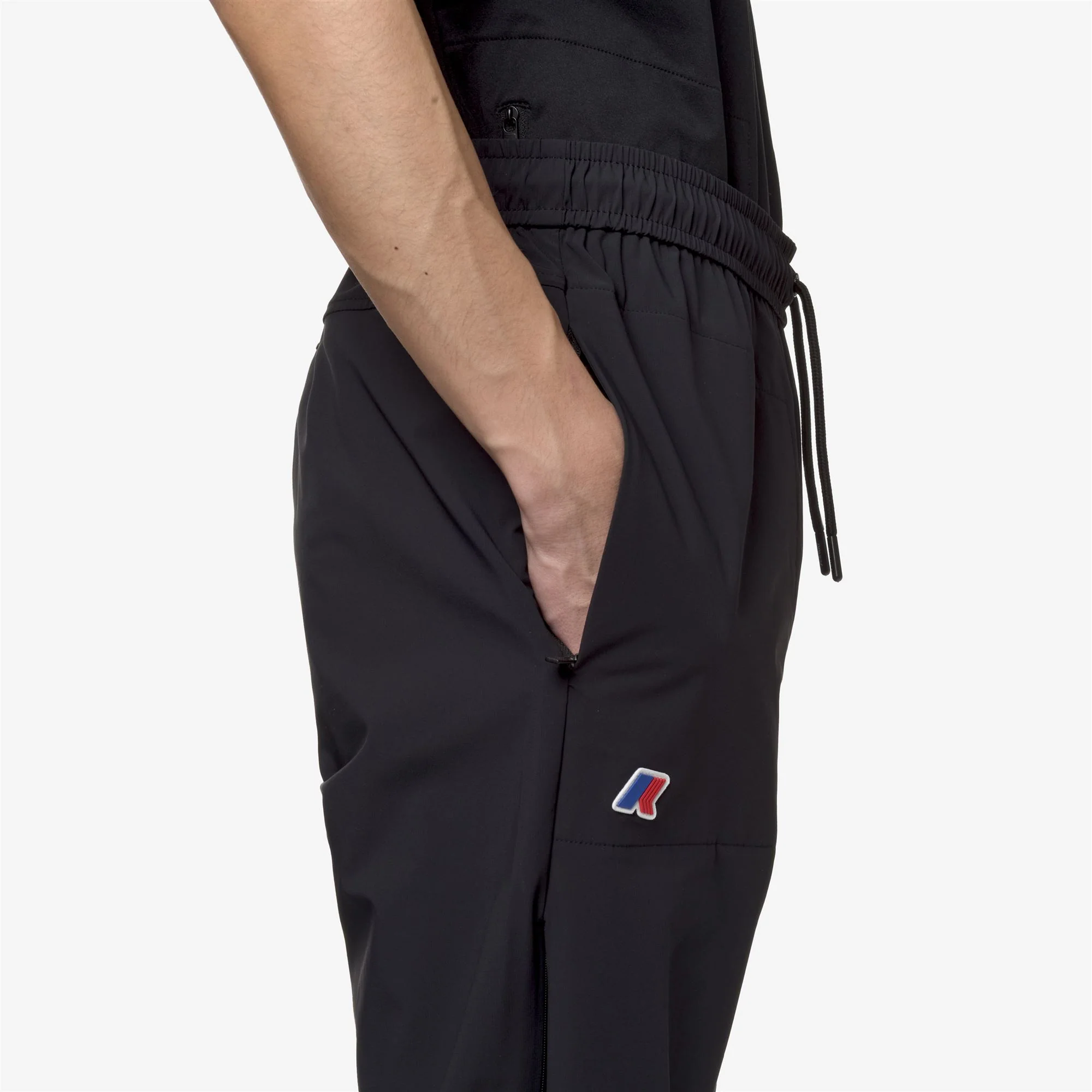 MED TRAVEL - Pants - Sport Trousers - Unisex - BLACK PURE - Image 3