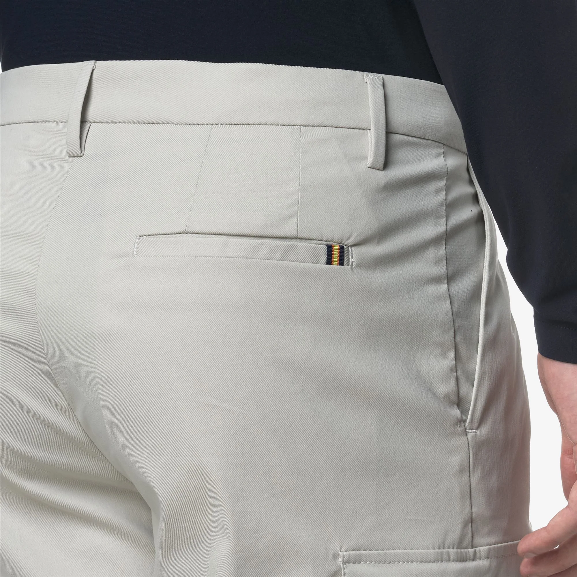 SERJE TWILL TECH - Shorts - Cargo - Man - BEIGE LT - Image 2