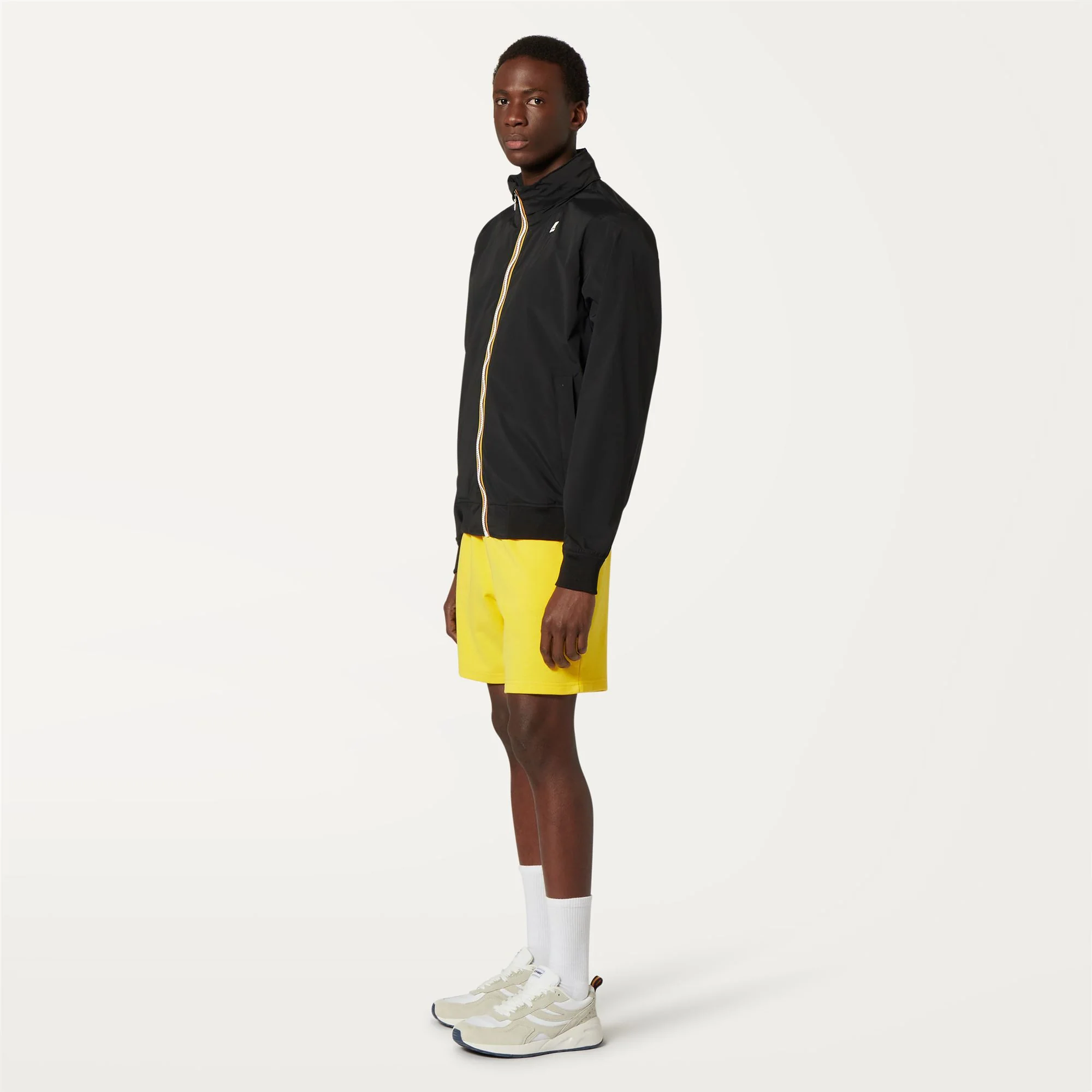 LE VRAI DORIAN POLY COTTON - Shorts - Sport  Shorts - Unisex - YELLOW DK - Image 4