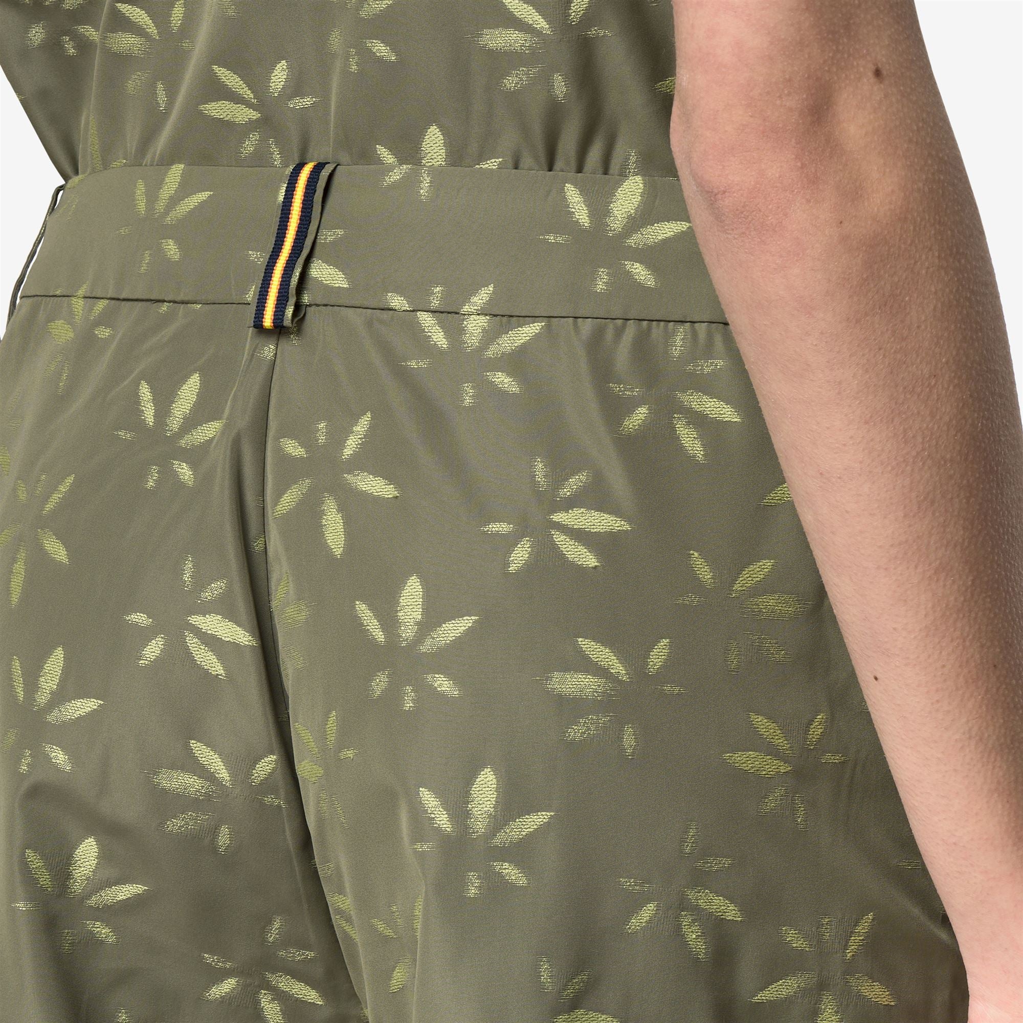 LAROSE EMBY JACQUARD - Shorts - Sport  Shorts - Woman - GREEN-LIME JACQUARD - Image 2