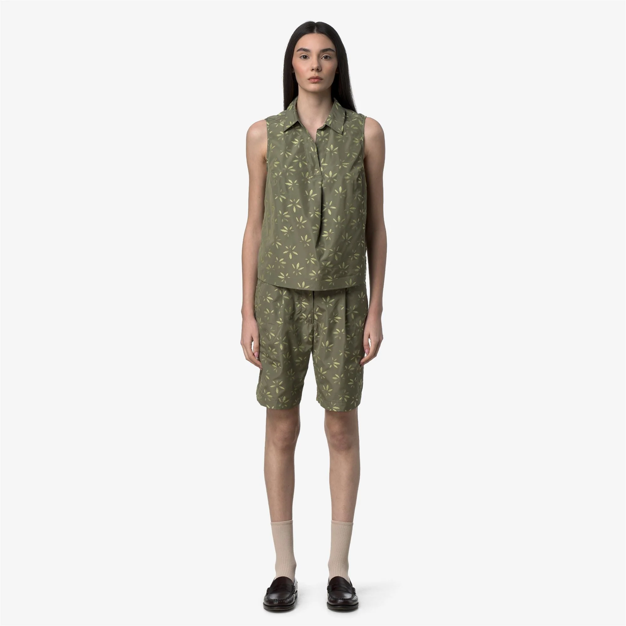 LAROSE EMBY JACQUARD - Shorts - Sport  Shorts - Woman - GREEN-LIME JACQUARD - Image 3